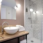 Ibis Styles Lille En Ferrain 2*