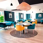 Ibis Styles Lille En Ferrain מלון