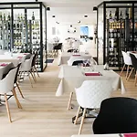 Ibis Styles Lille En Ferrain Hotel 2*