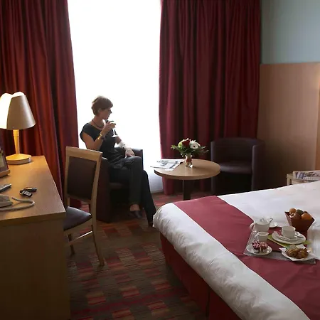Hotel Ibis Styles Lille En Ferrain 2*