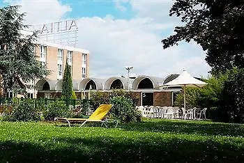 Ibis Styles Lille En Ferrain 2*