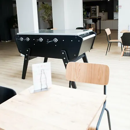 Ibis Styles Lille En Ferrain 诺伊维尔恩费莱恩
