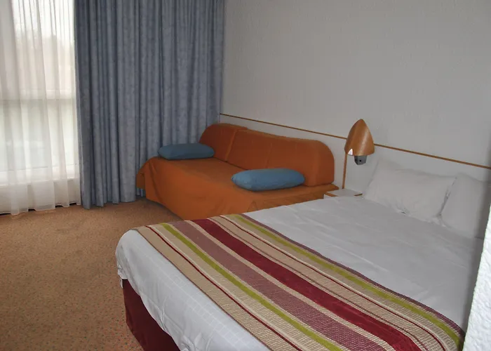 Ibis Styles Lille En Ferrain Hotel 2*